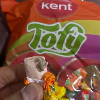 Kent Şekerleri Şekerin İçerisinden Çıkan Yara Bandı