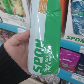 A101 Çöp Poşeti Yırtık