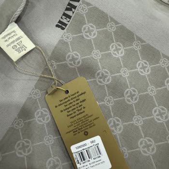 Eşarppark Eşarp Alışverişinde Malzeme Bilgi Yanlışlığı Ve İade Sorunu