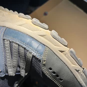A101 Den Alınan Skechers Ayakkabı