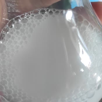 Sütaş Süt Değil Su Satıyor