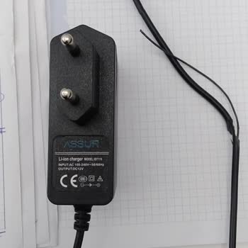 Eliz Elektronik (Elektronik Pazar) Şarj Aleti Değişimi