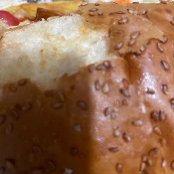 BİM Unlüx Gurme Sandviç Ekmek Bayat Çıktı Başak Gıda