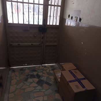 Hepsijet Kurye Siparişi Bina Girişine Bırakıp Gitti