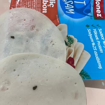 Polonez Et Ürünleri Gıda İçinden Çıkan Hayvan Dışkısı