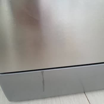 Beko Gri Renk Bulaşık Makinesi Boyası Akıyor
