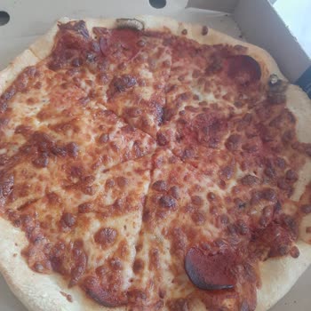Pizza Hut Sosis Ve Sucuk Eksikliği: Pizza Hayal Kırıklığı