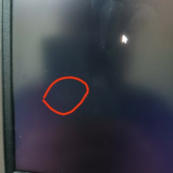 HP Gaming Notebook Ekranında Ölü Piksel Çıktı Kendiliğinden
