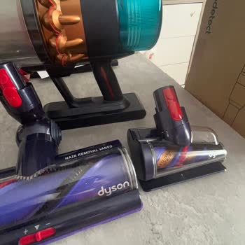 Dyson Farklı Renk Başlık Gönderimi