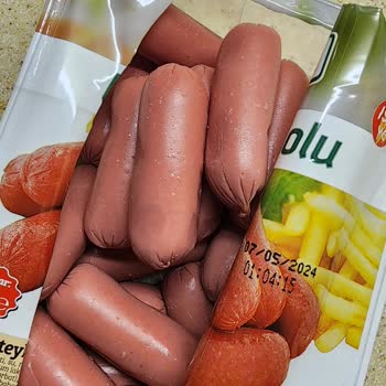 Banvit'ten Küflü Sosis Çıktı