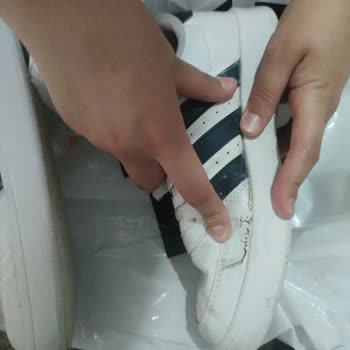 Adidas Gibi Büyük Bir, Markanın 3,5 Ayda Deforme Olan Ayakkabısı