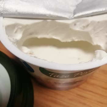 Sek Kekikli Zeytinli Taze Peynir Yarısı Boş