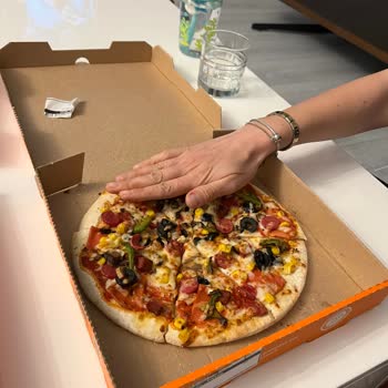 Little Caesars Pizza Görünümlü Minik Pişiler