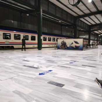 YHT Dediler Bildiğin Kara Tren Çıktı