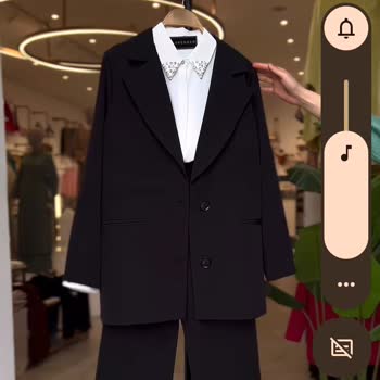 Moda. Kiwii (Instagram) Paramı Ve Ürünümü Vermedi