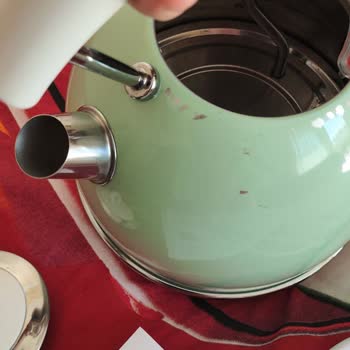 Gallery Crystal Kusurlu Ürün Yolluyor