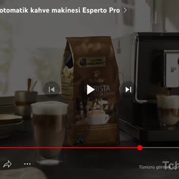 Tchibo Esperto Pro Tam Otomatik Kahve Makinesi Ürünün Arkasında Dursun