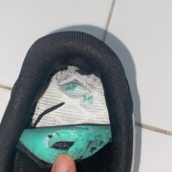 Decathlon Puma Ayakkabı 2.5 Ayda Bozuldu.