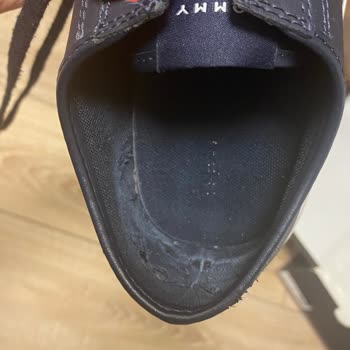 Jepublic Tommy Marka Ayakkabı Kısa Sürede Bozuldu. Mağdur Edildim.