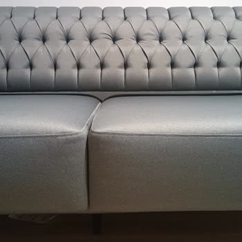 Doğtaş Mobilya Koltuğun Kutusunu Açarken Koltuğu Kesti