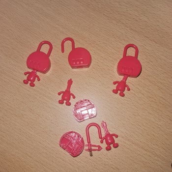 Toybox Asma Kilit Çalışmıyor