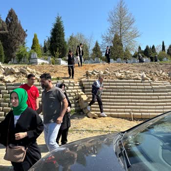 İBB - İstanbul Büyükşehir Belediyesi Kayabaşı Mezarlığı Giriş Problemi