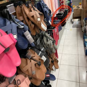 Migros Kaş Da Dikkatsizlik Yüzünden Kaza