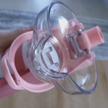 Mavi Su Matarası Kapağı