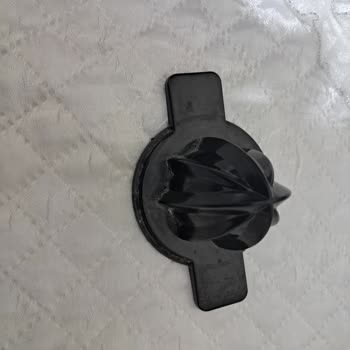 Sinbo Katı Meyve Sıkacağı Şikayet