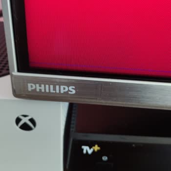 PHILIPS TV The One 55pus-58pus Kalitesiz Ürün