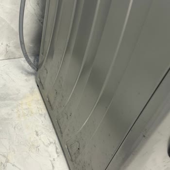 SEG Marka Çamaşır Makinesi Sıfır Ama Boya Attı