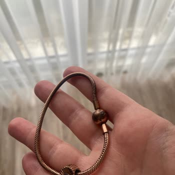 Потемнение браслета Pandora и недовольство клиентов