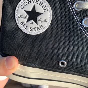 Mugo Dan Aldığım Converse Chuck 70 1 Ay İçinde Yan Tarafı Açıldı.