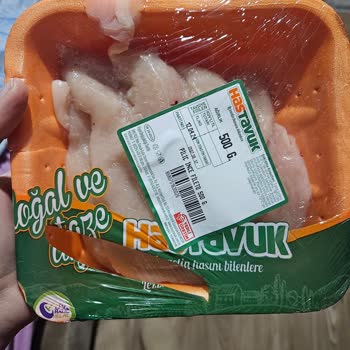 File Market Tavuk Paketi Yırtık