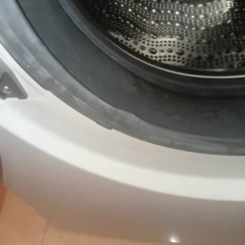 Bosch Marka Çamaşır Makinesinin Körük Lastiği Koptu