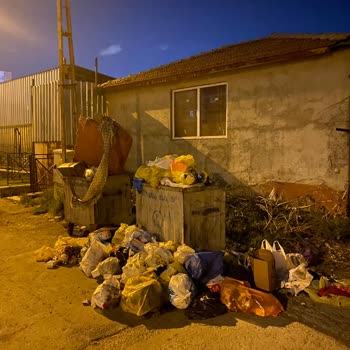 Altındağ Belediyesi Sokaktaki Çöpleri Toplatmıyor
