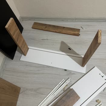 Bursa Koçtaş Anatolium 5 Kapılı 2 Çekmeceli Gardırop Şikayeti HKK