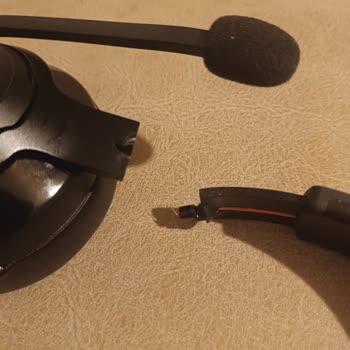 JBL Quantum 200 Sağlam Olmaması