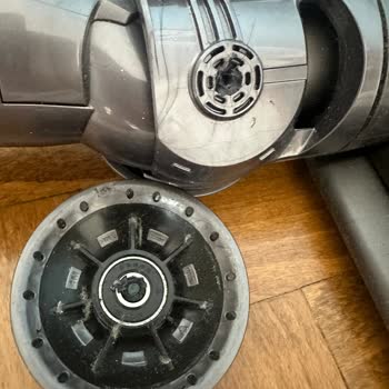 Dyson V15 Kablosuz Süpürge Şikayeti