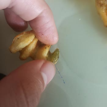 Popeyes Bozuk Yemek Gönderdi