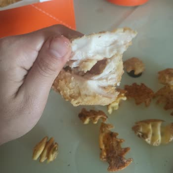 Popeyes Bozuk Yemek Gönderdi