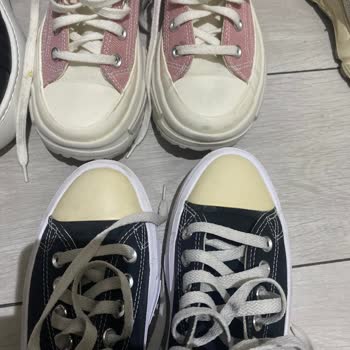 Converse Chuck Ayakkabının Sararması