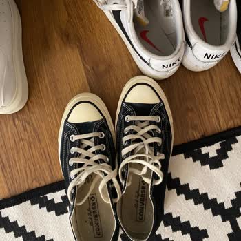 Converse Chuck Ayakkabının Sararması