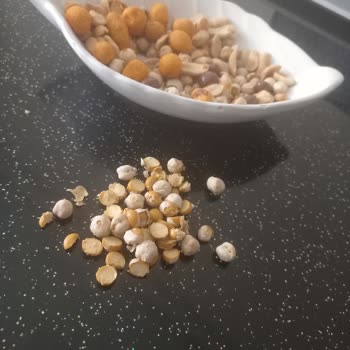 BİM'den Aldığım Simbat Leblebi Değil Demirdi