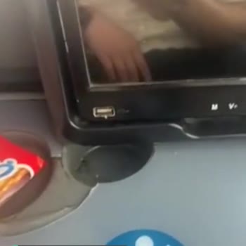Kamil Koç Kalite Sıfır, Su İstiyorum Bin Bir Surat!