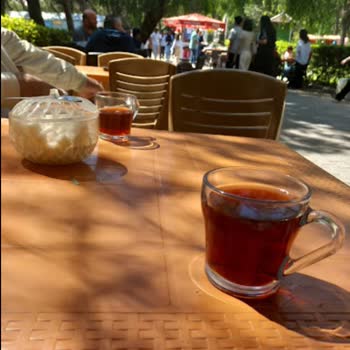 İzmir Büyükşehir Belediyesi Kötü Bir İşletme Hijyensiz Abartılı Fiyatla Kalitesiz Bir Yer