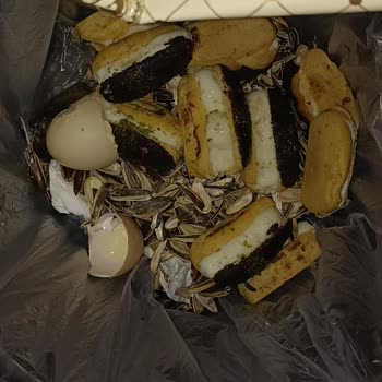 Leziz Extra Güvenilmez, Sağlıksız Ve Pahalı