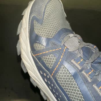 Skechers Spor Ayakkabının Deformasyonu