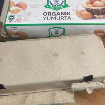 Tire Organik Gıda Ürünleri Yumurtaların Yanlış Paketlenmesi
