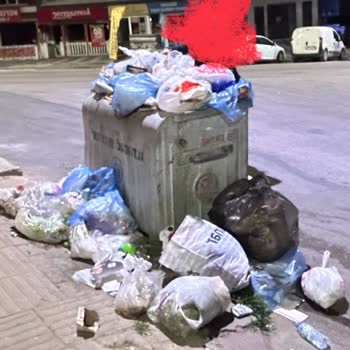 Altındağ Belediyesi Ankara Altındağ'da Çöp Toplama Sorunu Yaşanıyor